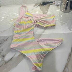 Frankie’s one piece size large